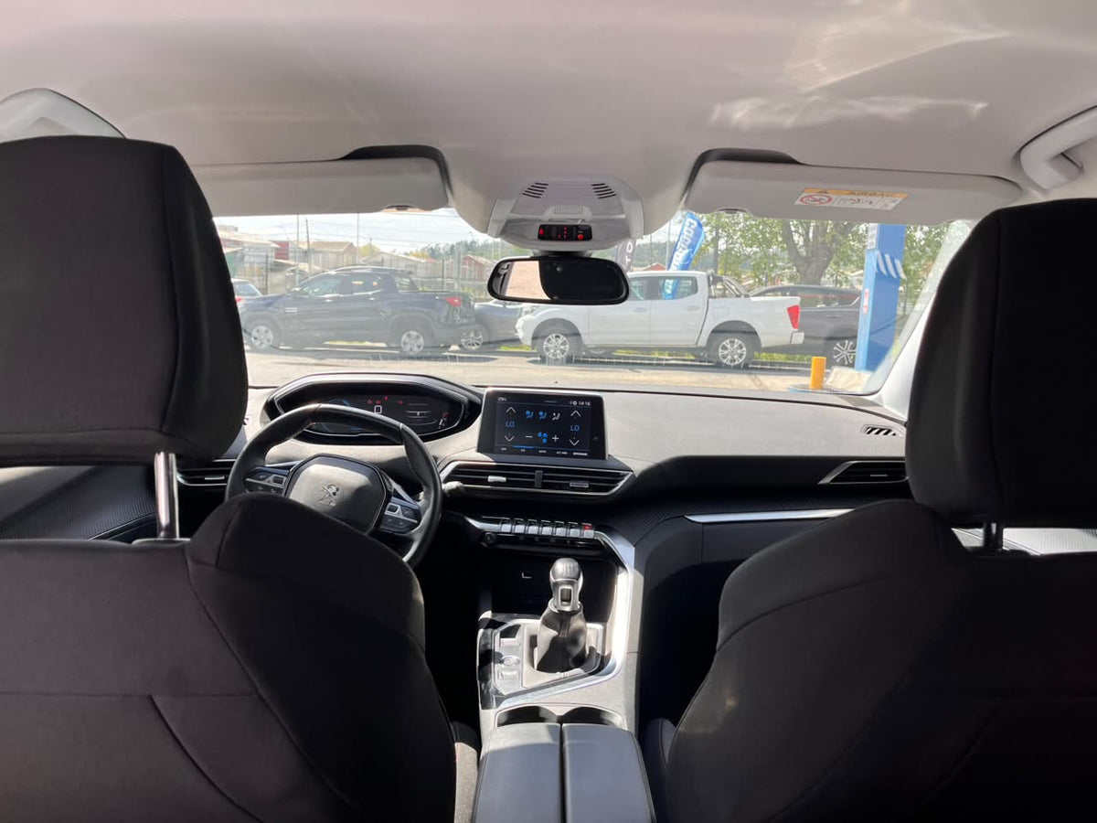 PEUGEOT 3008 1.2 ALLURE MT 2021