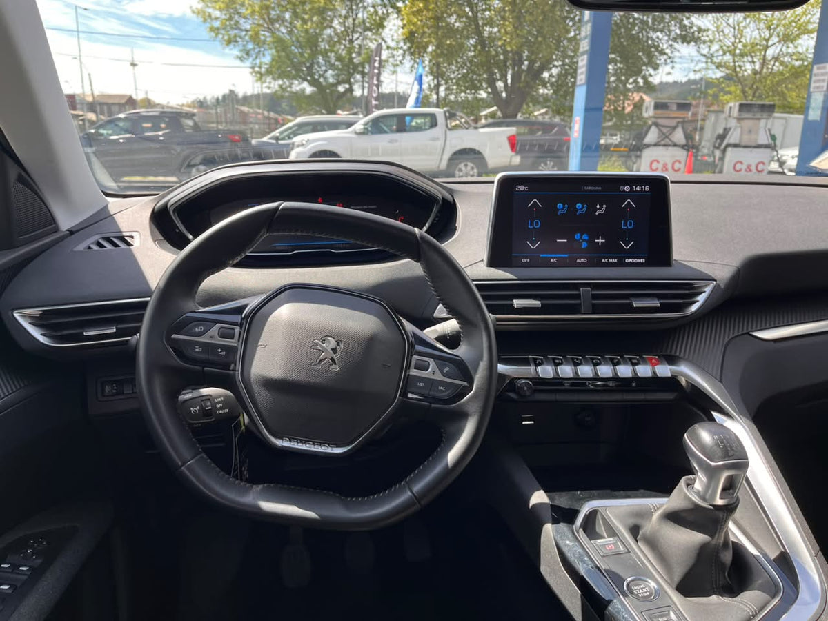 PEUGEOT 3008 1.2 ALLURE MT 2021