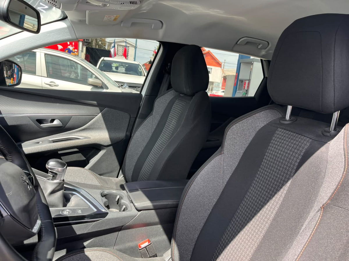 PEUGEOT 3008 1.2 ALLURE MT 2021