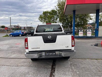 NISSAN NAVARA 2.5 LE 4X4 AT DIESEL 2015