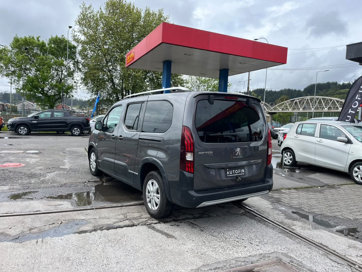 PEUGEOT RIFTER 1.2 AT 2021