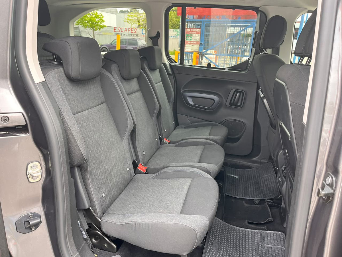 PEUGEOT RIFTER 1.2 AT 2021