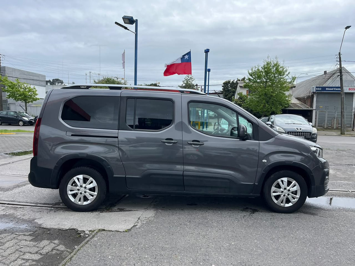 PEUGEOT RIFTER 1.2 AT 2021