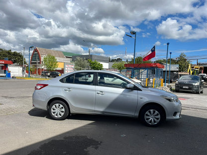 TOYOTA YARIS GLI 1.5 MT 2015