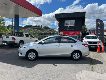 TOYOTA YARIS GLI 1.5 MT 2015