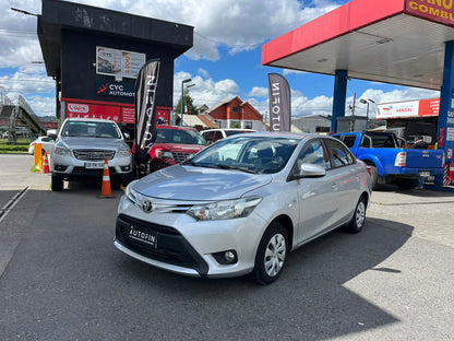 TOYOTA YARIS GLI 1.5 MT 2015