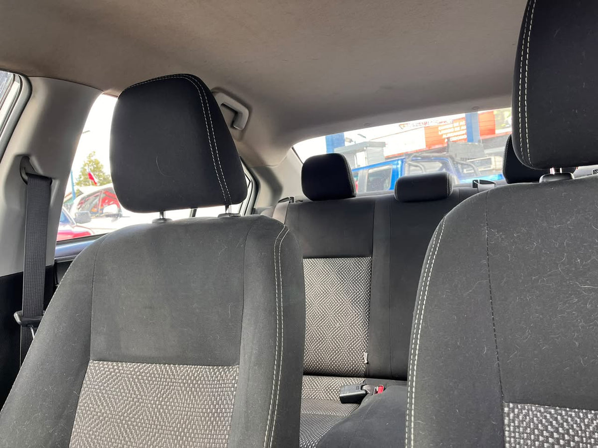 TOYOTA YARIS GLI 1.5 MT 2015