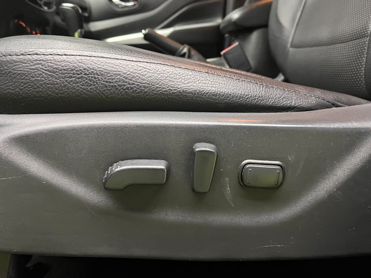NISSAN NP300 NAVARA 2.3 LE 4X4 MT DIESEL 2019