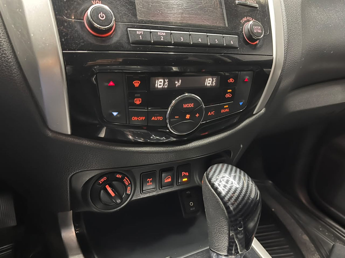 NISSAN NP300 NAVARA 2.3 LE 4X4 MT DIESEL 2019