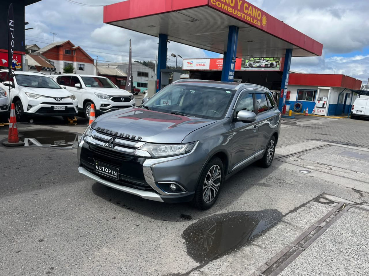 MITSUBISHI OUTLANDER 2.4 GL 4x4 AT 2017