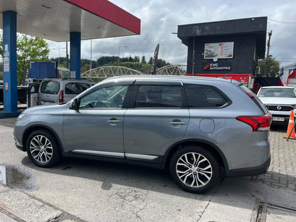 MITSUBISHI OUTLANDER 2.4 GL 4x4 AT 2017