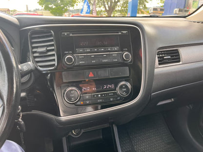 MITSUBISHI OUTLANDER 2.4 GL 4x4 AT 2017