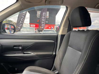 MITSUBISHI OUTLANDER 2.4 GL 4x4 AT 2017