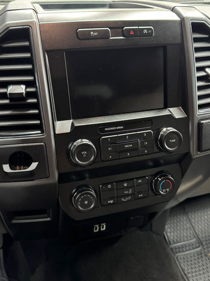 FORD F150 XLT 3.3 4x2 DOBLE CABINA 2020