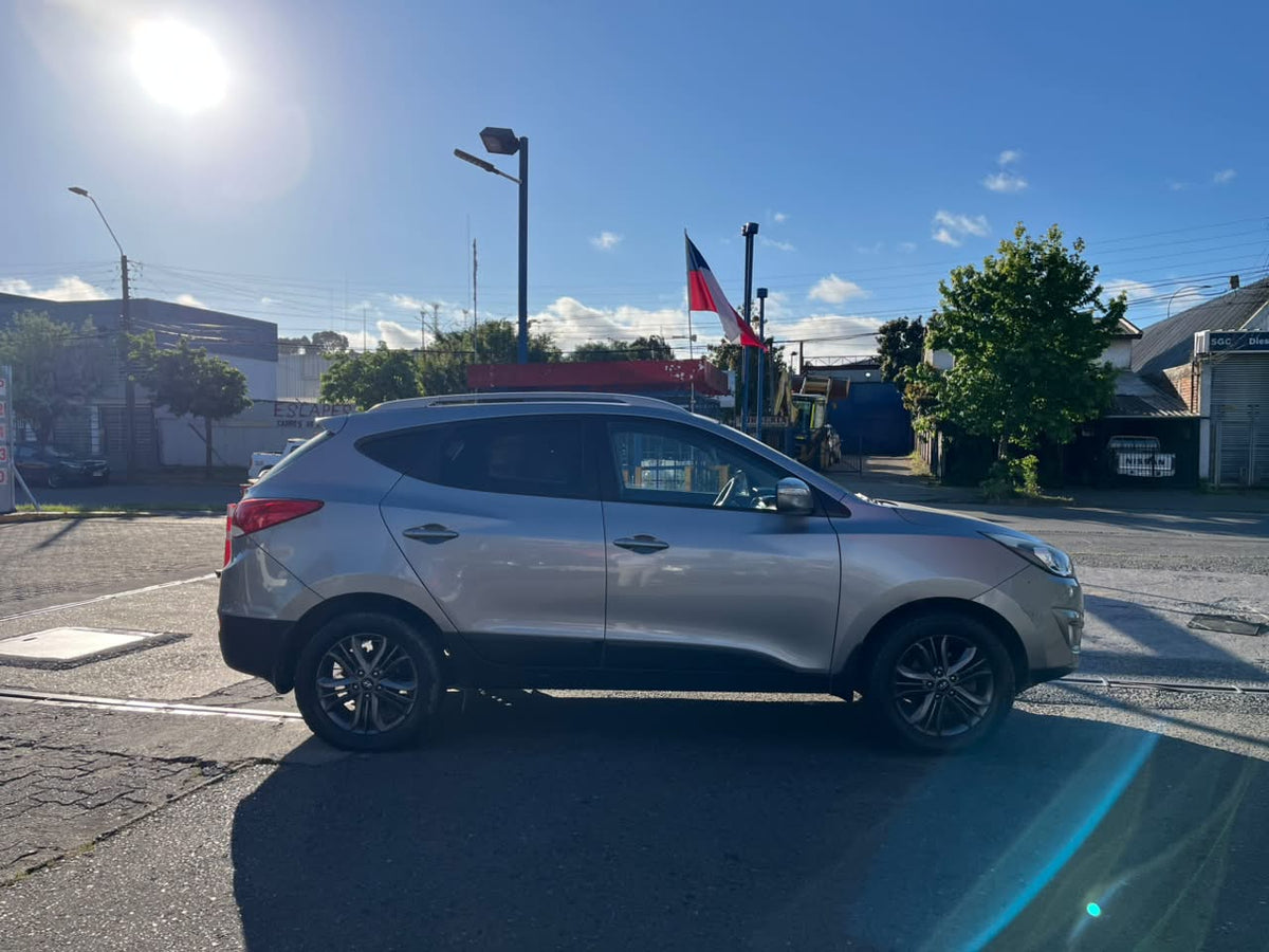 HYUNDAI TUCSON 2.0 MT DIESEL 2015