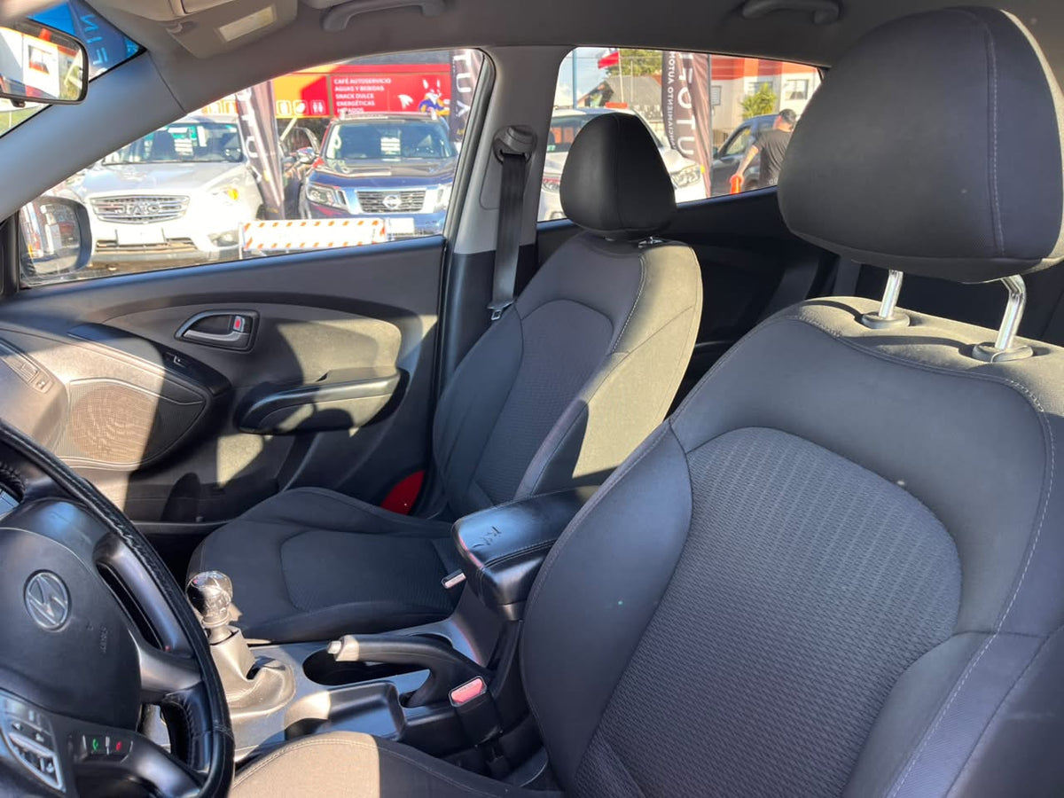 HYUNDAI TUCSON 2.0 MT DIESEL 2015