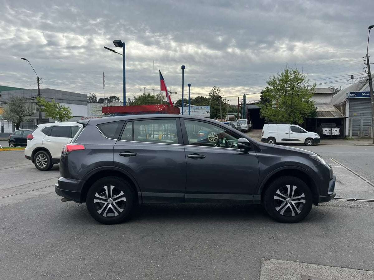 TOYOTA RAV 4 2.0 AT 2018