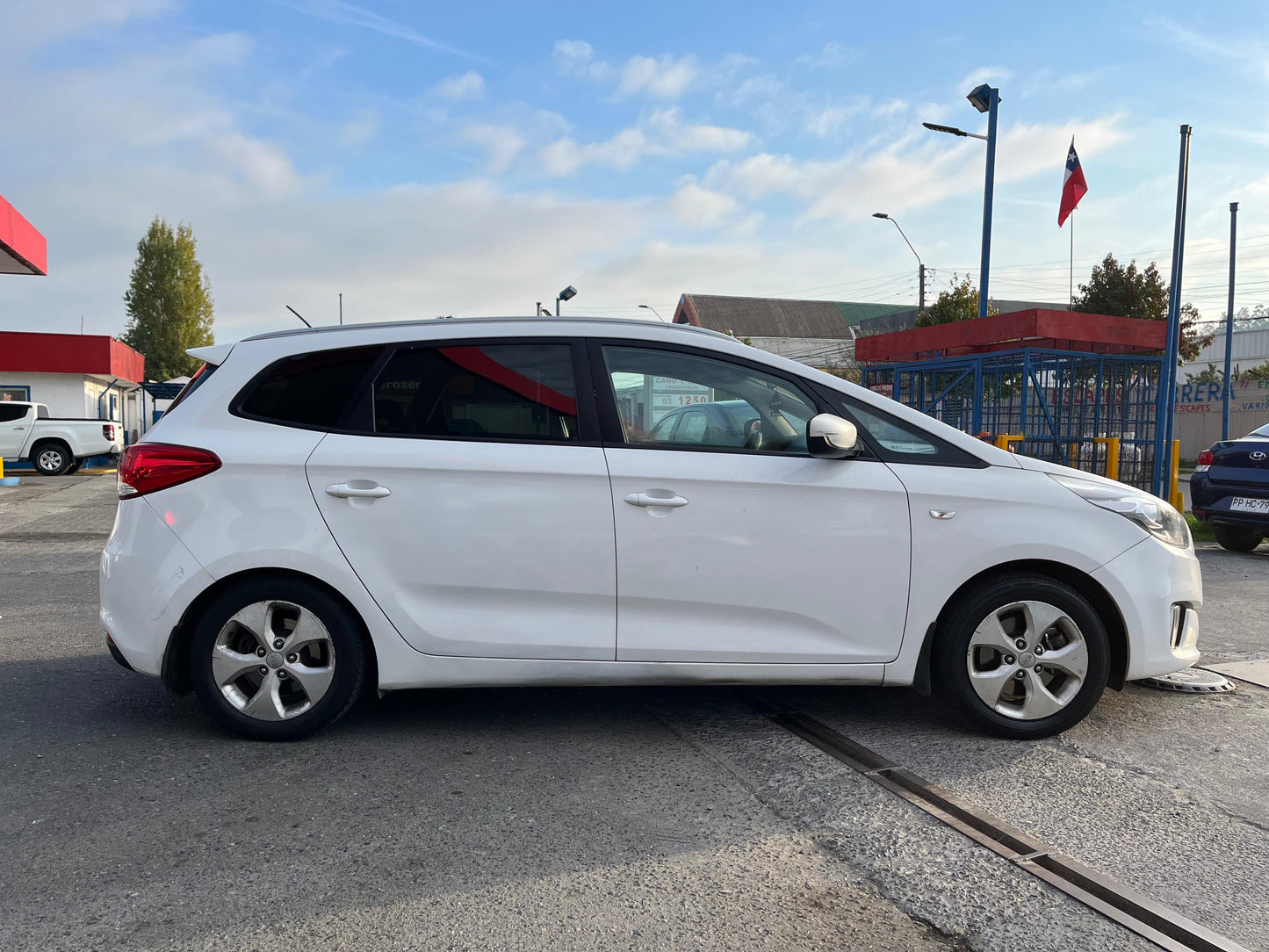 KIA CARENS 1.7 EX 6MT