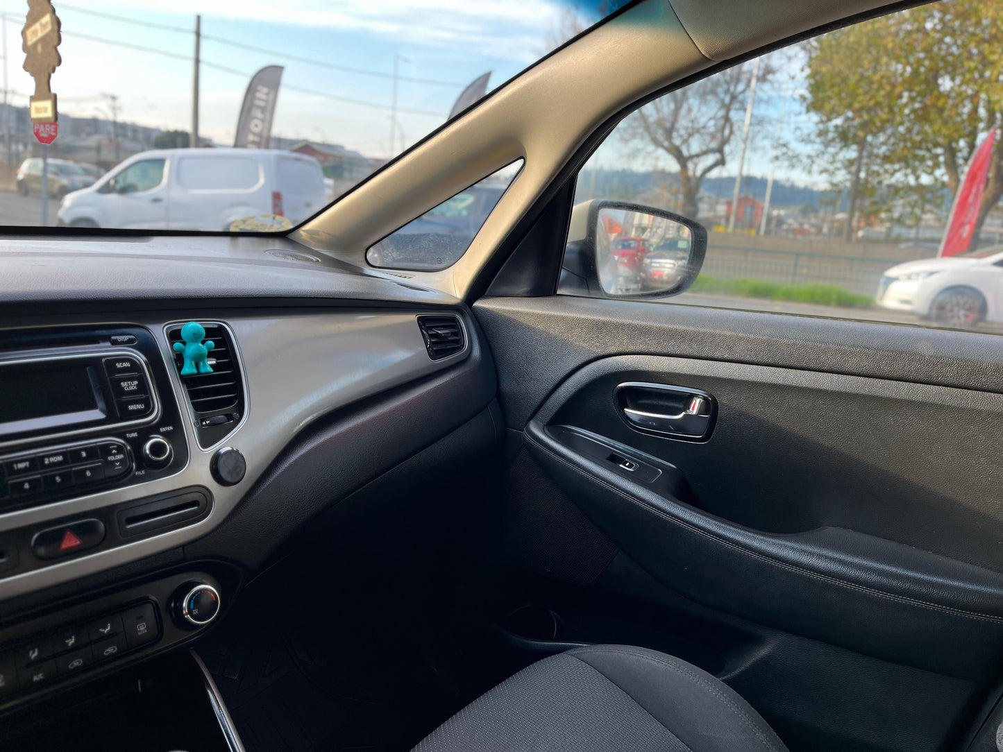 KIA CARENS 1.7 EX 6MT