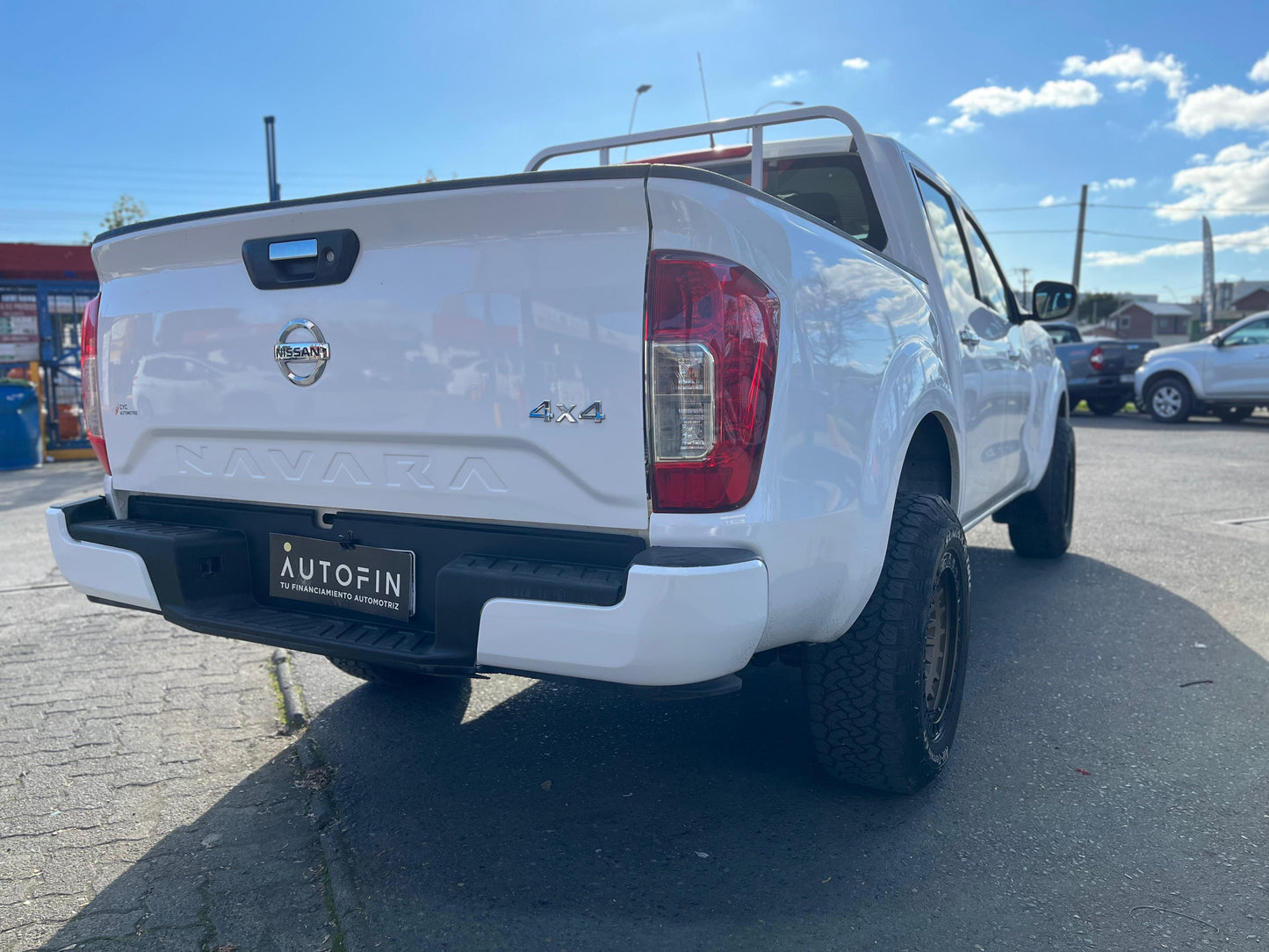 NISSAN NAVARA 2.3 SE 4X4 DIESEL