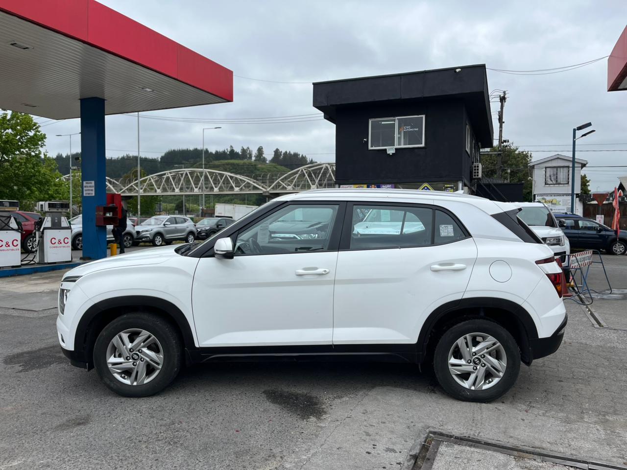 HYUNDAI CRETA 1.5 SU2I MT PLUS 2021