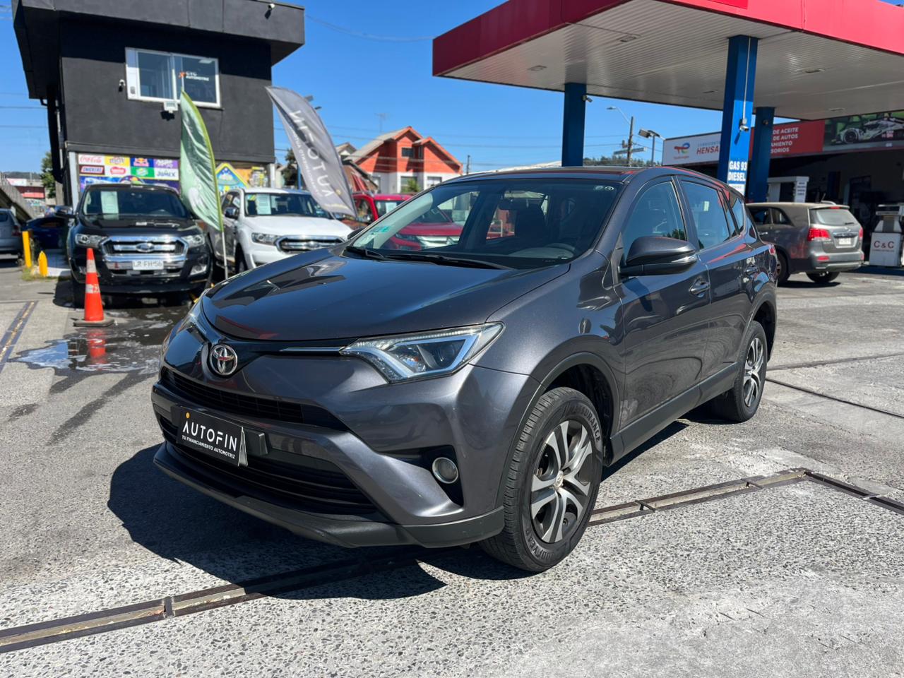 TOYOTA RAV 4 2.0 LUJO MT 2017