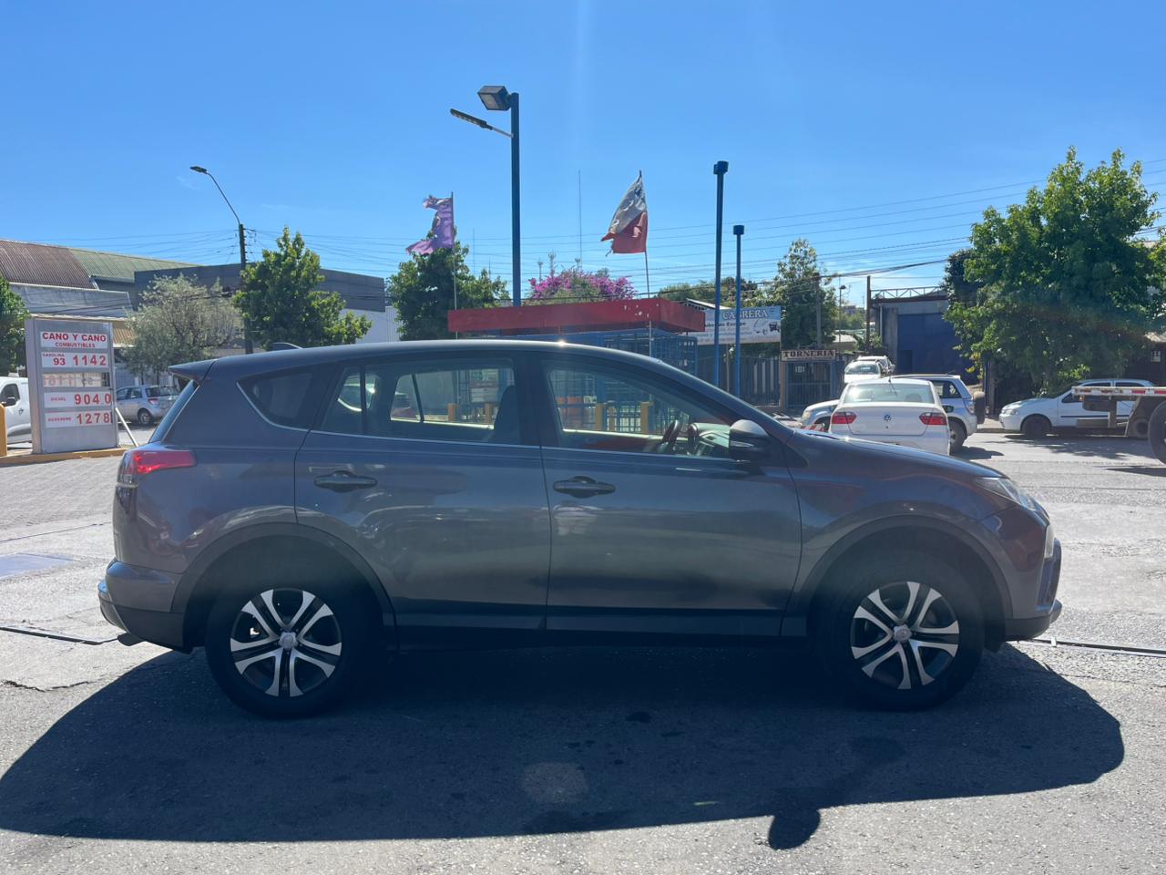 TOYOTA RAV 4 2.0 LUJO MT 2017