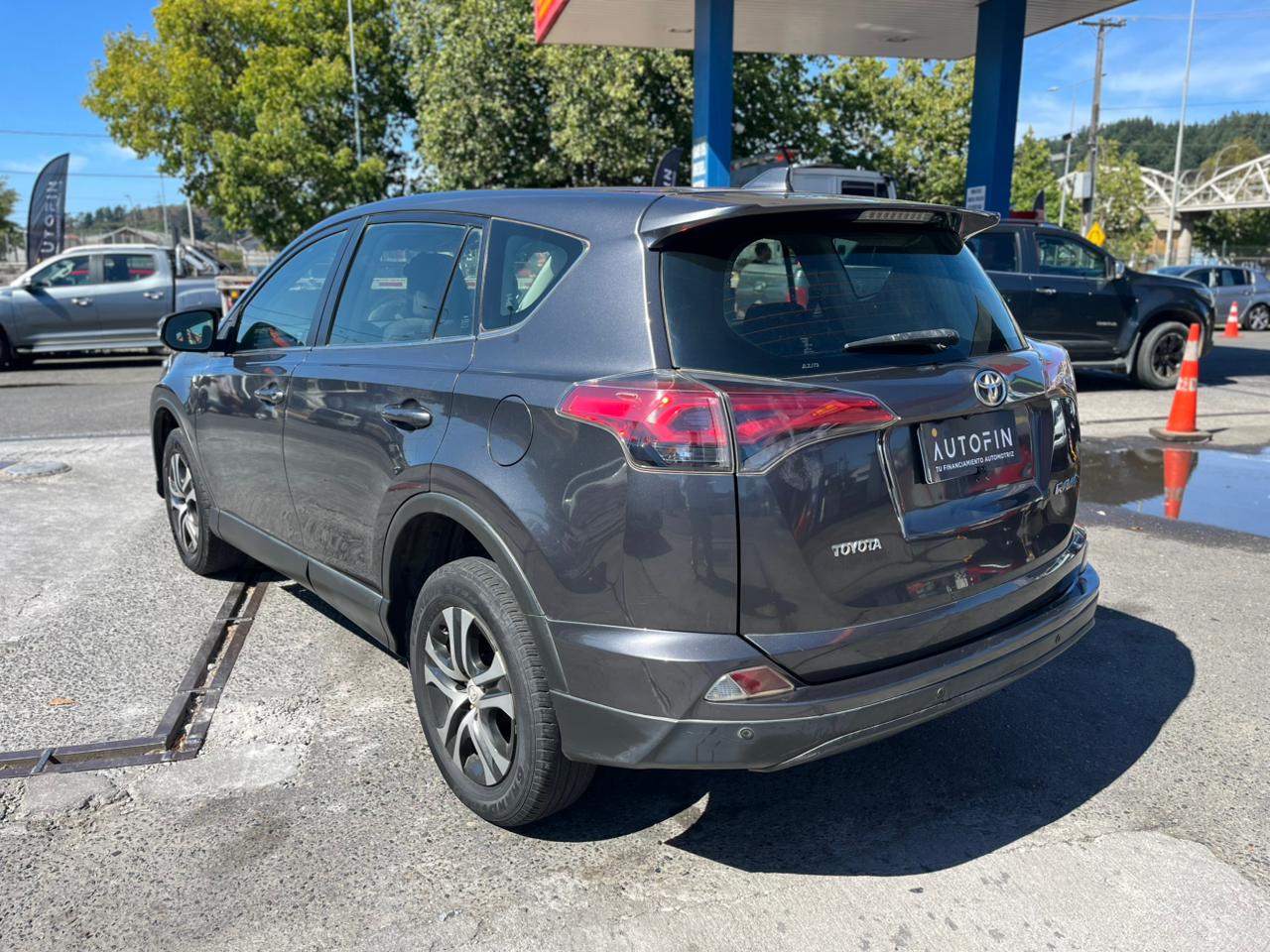 TOYOTA RAV 4 2.0 LUJO MT 2017