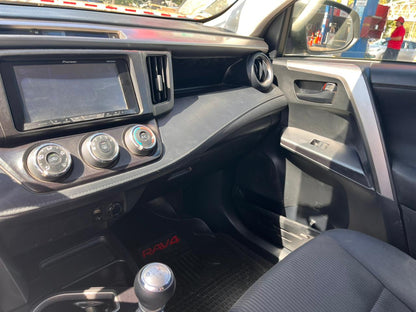 TOYOTA RAV 4 2.0 LUJO MT 2017