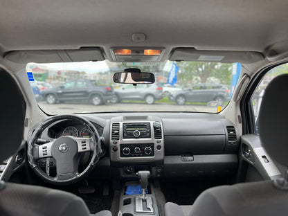 NISSAN NAVARA 2.5 LE 4X4 AT DIESEL 2015